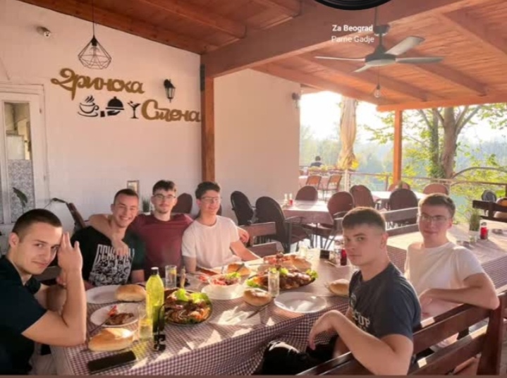 Посетите нас